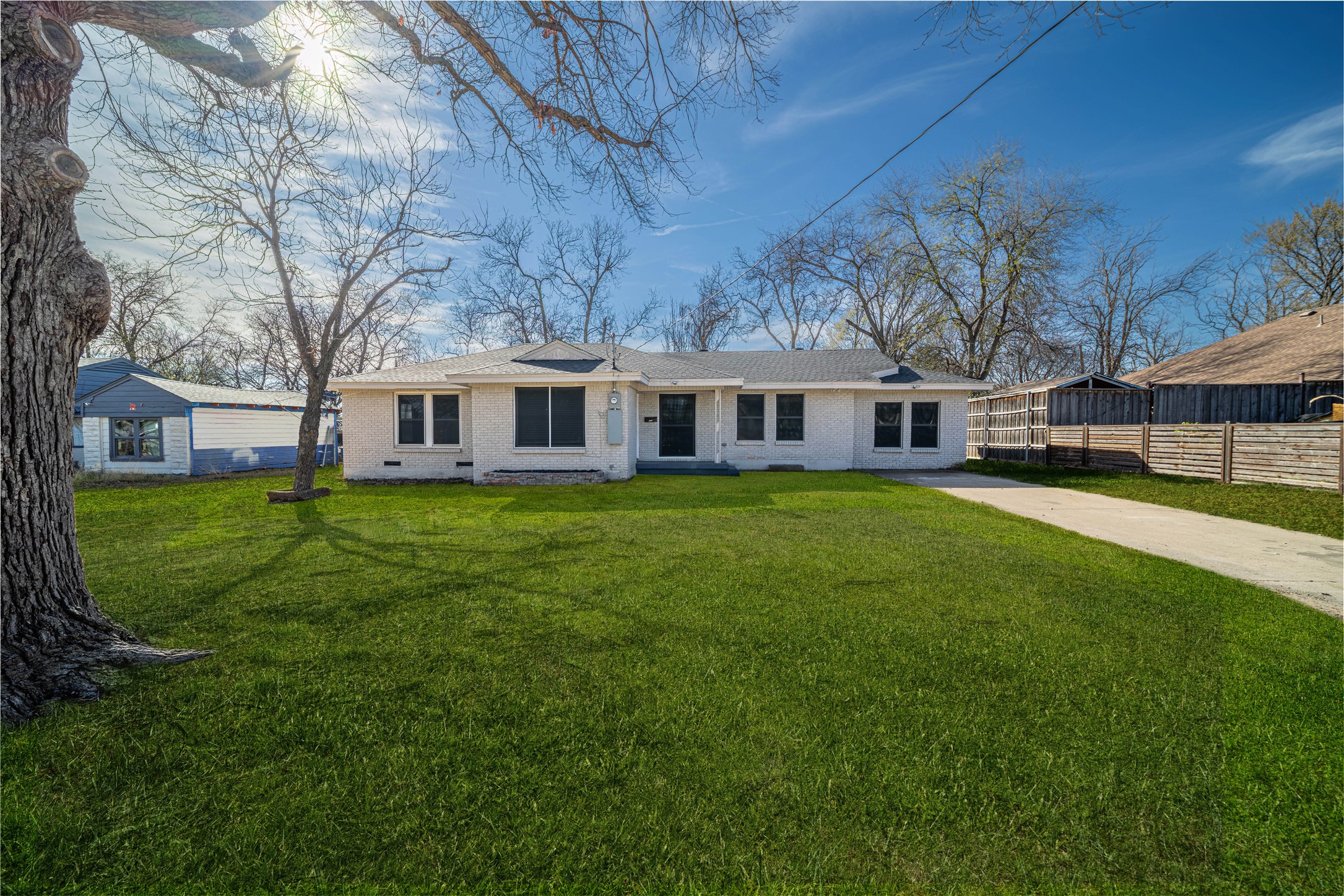 2417 Fonville Drive Dallas TX 75227