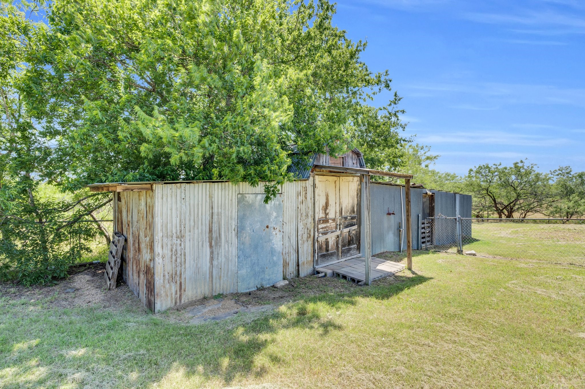 11642 Fm 157 Maypearl TX 76064