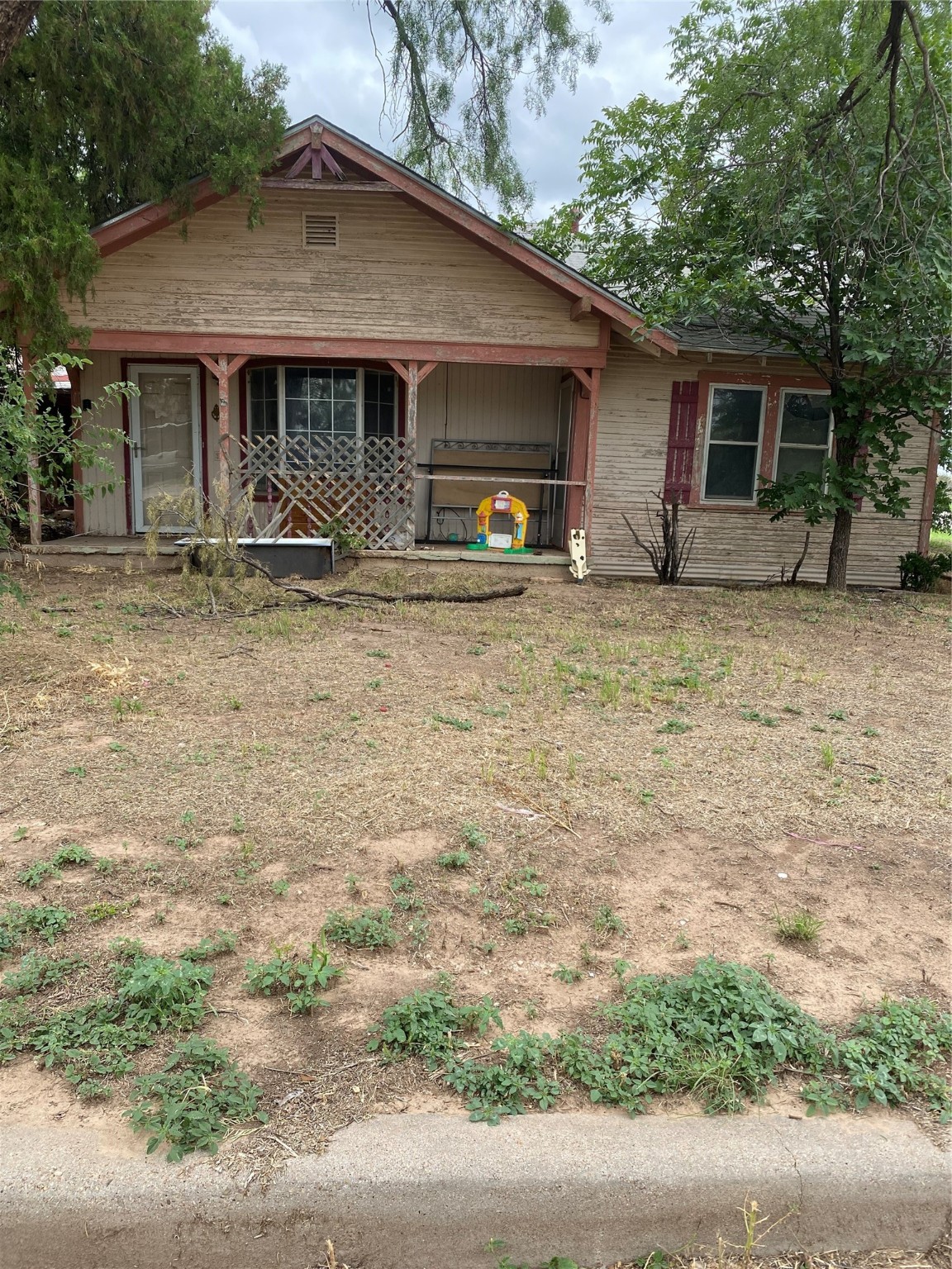 1053 SE Avenue A Hamlin TX 79520