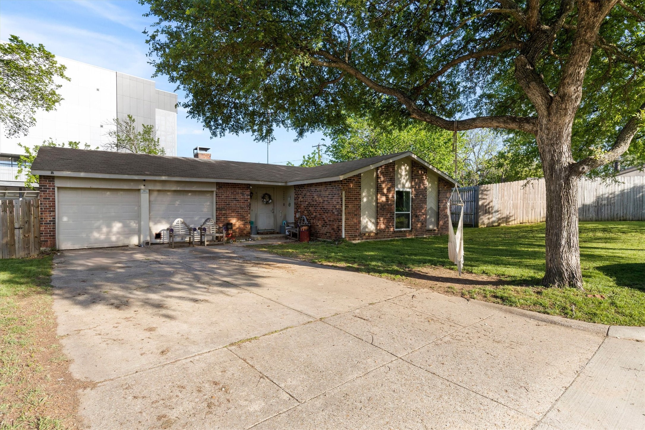 3721 French Wood Drive Arlington TX 76016