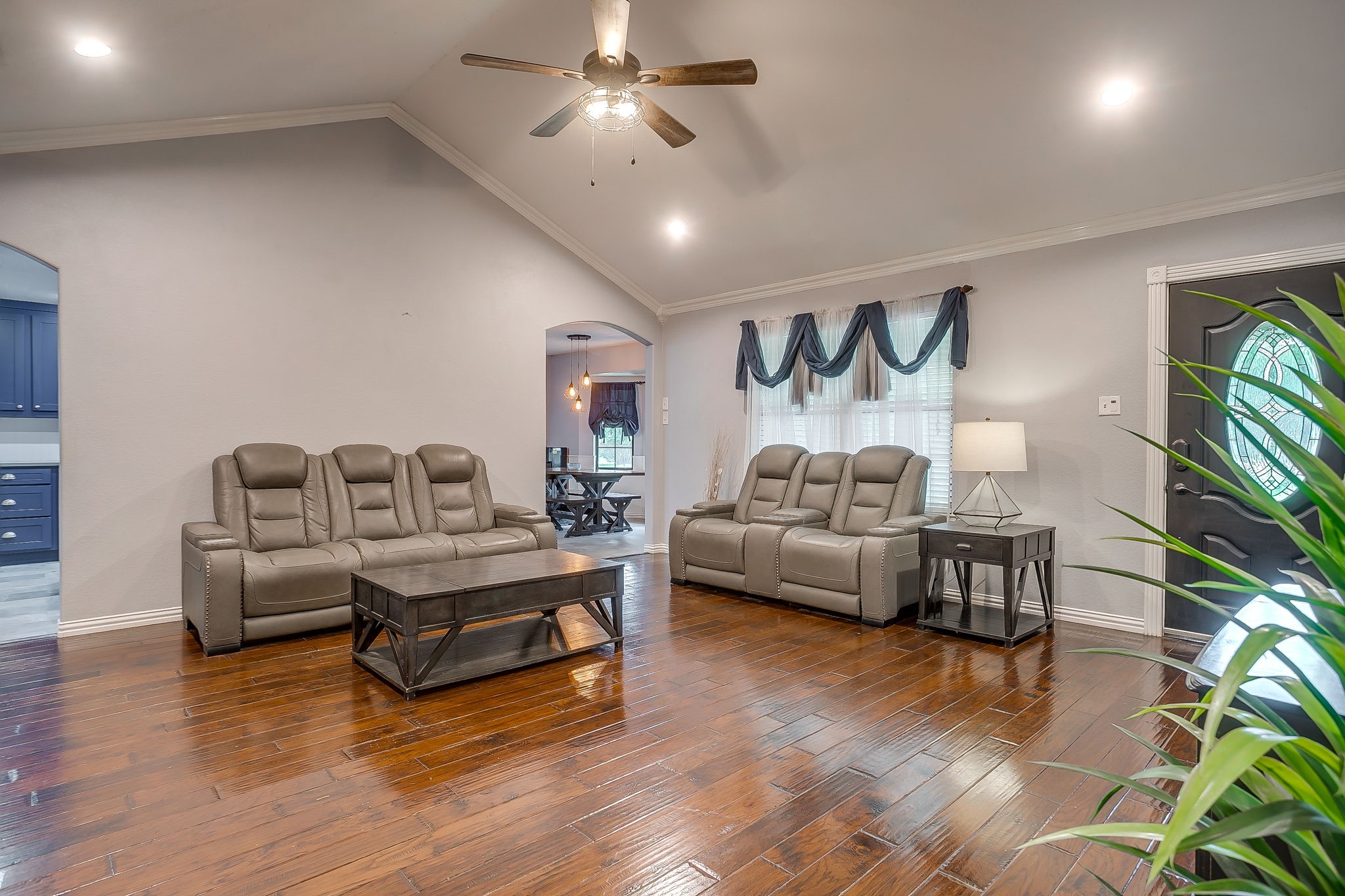 3412 E Renfro Street Burleson TX 76028