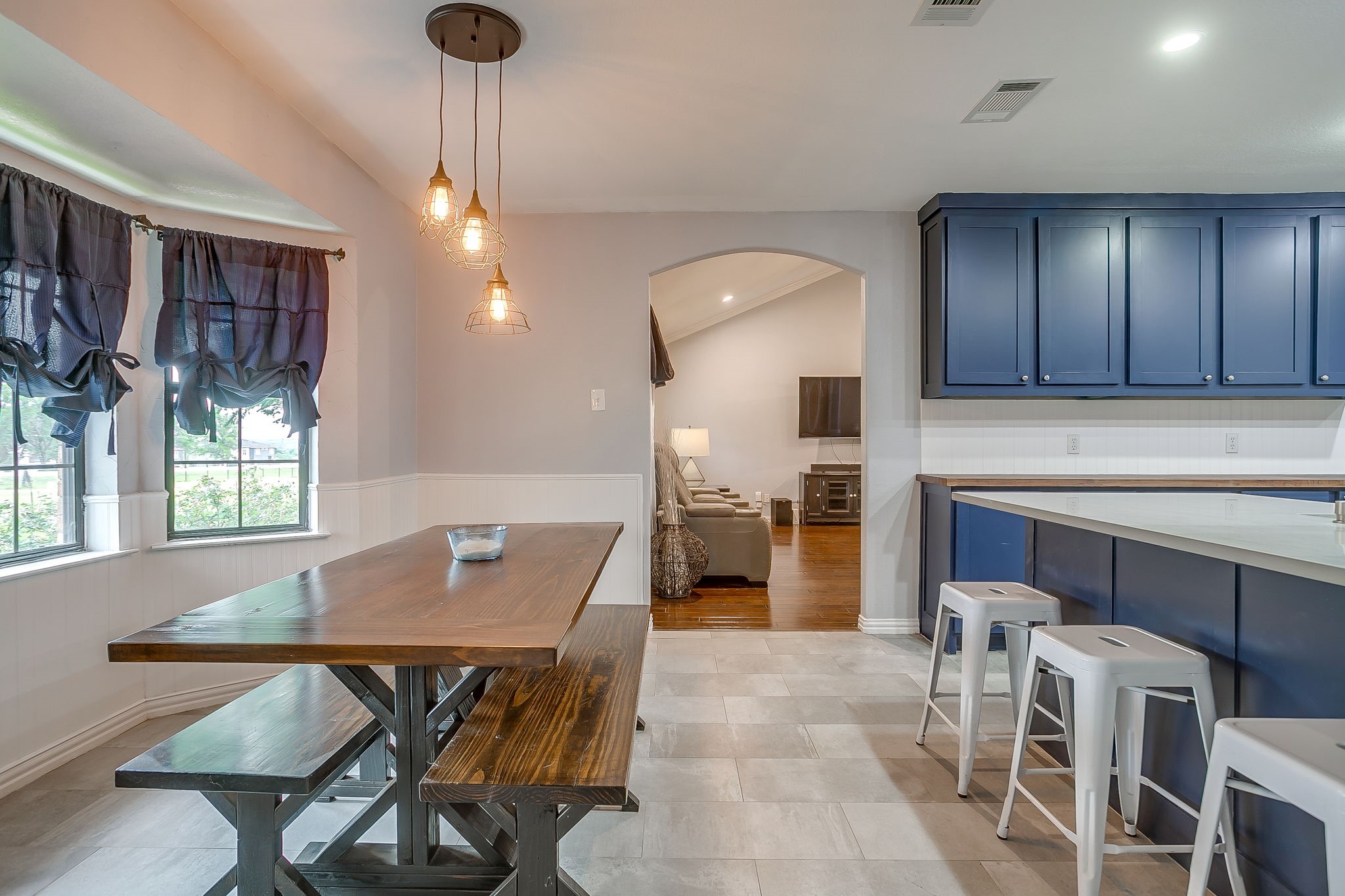 3412 E Renfro Street Burleson TX 76028