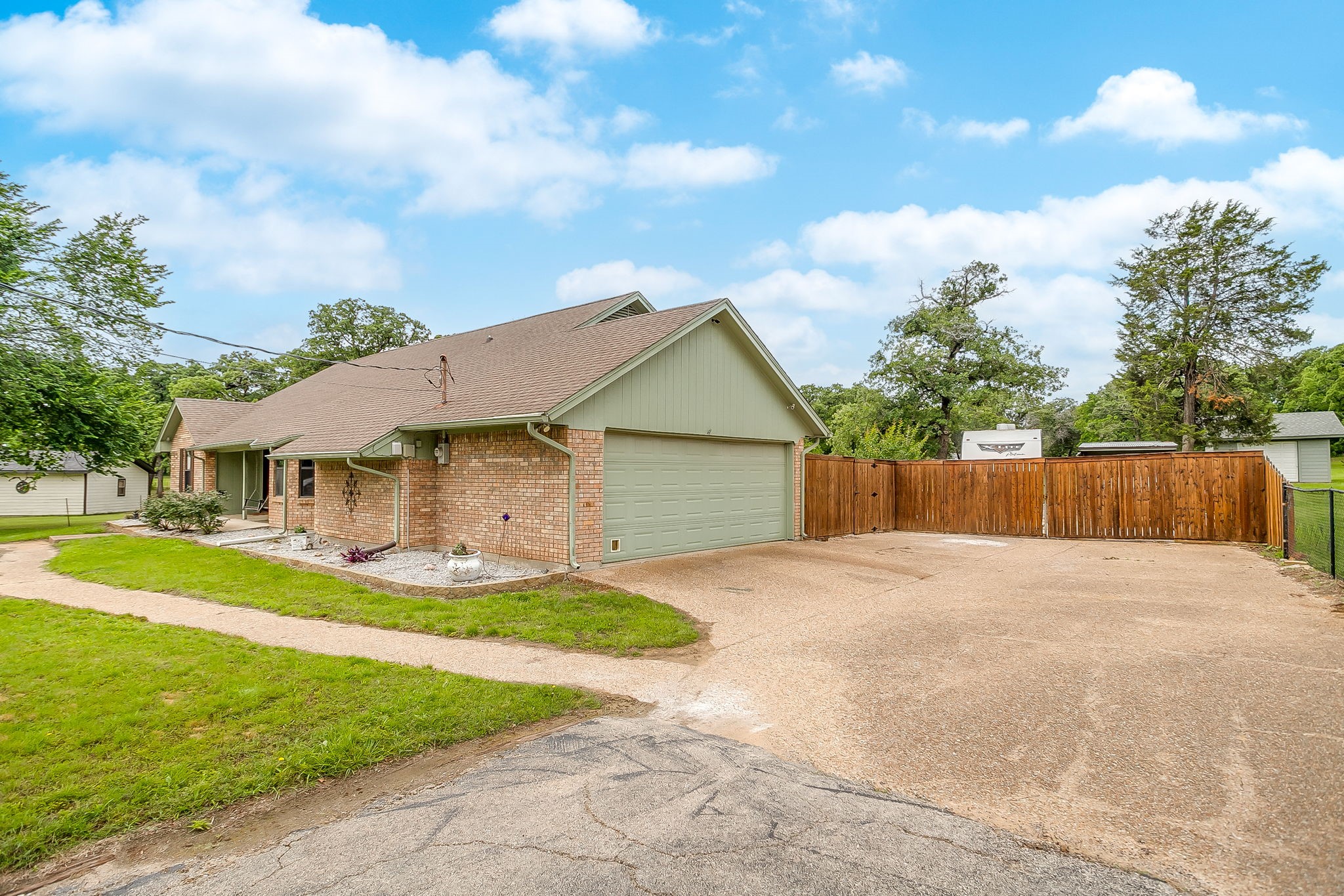 3412 E Renfro Street Burleson TX 76028