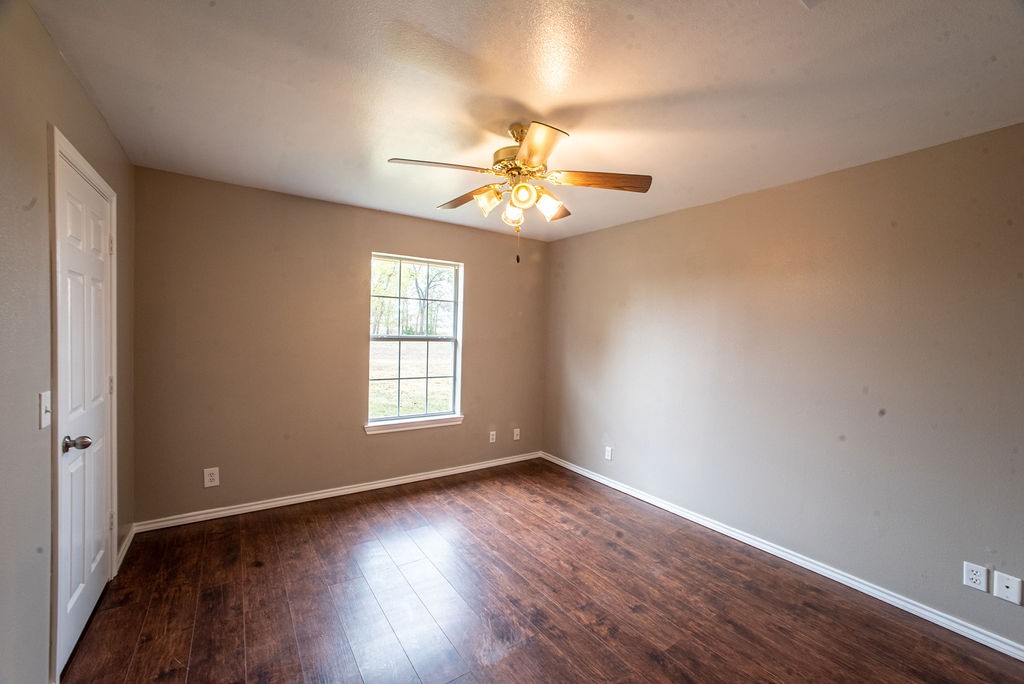 1385 Fm 194 Blossom TX 75416