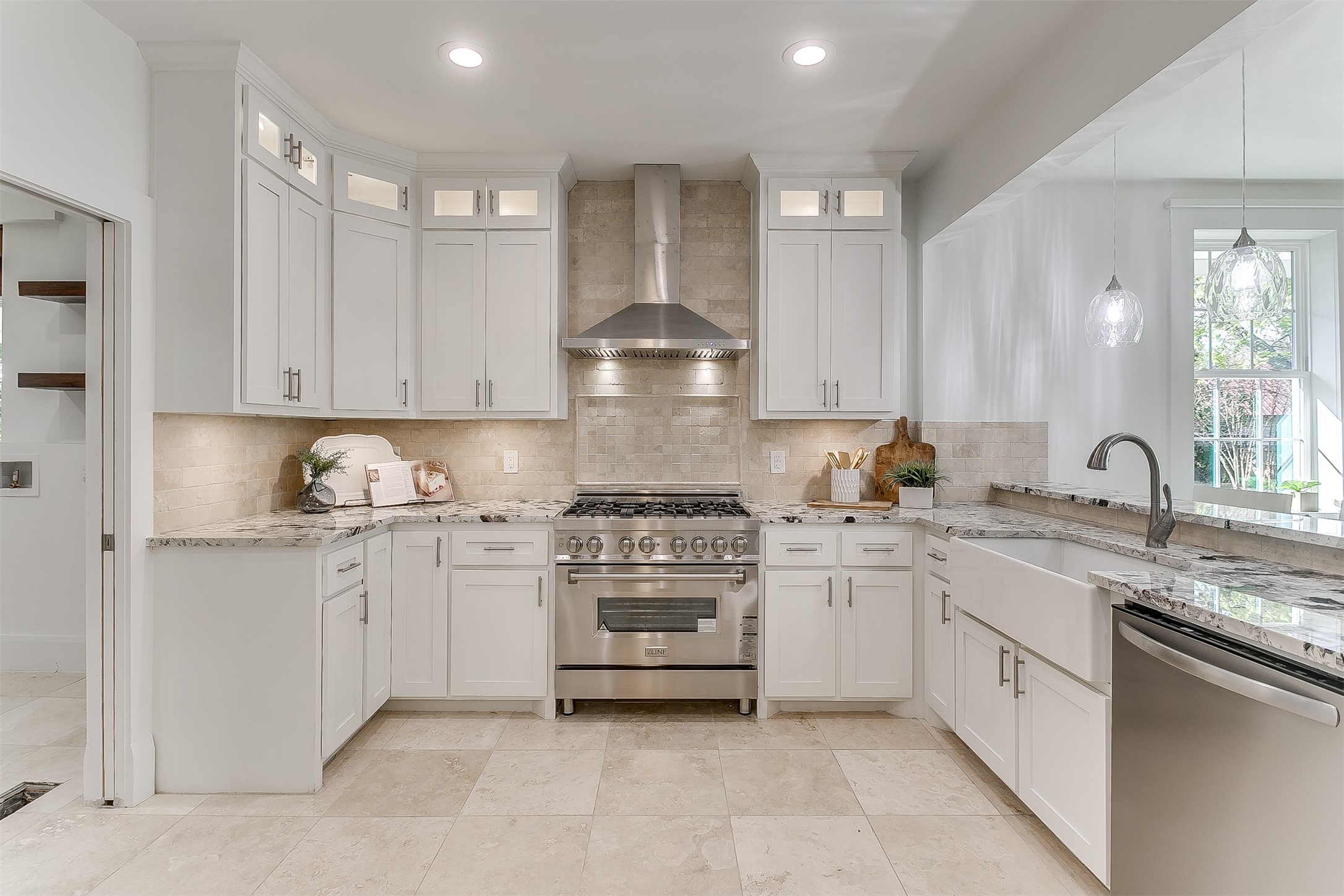 415 Featherston Street Cleburne TX 76033