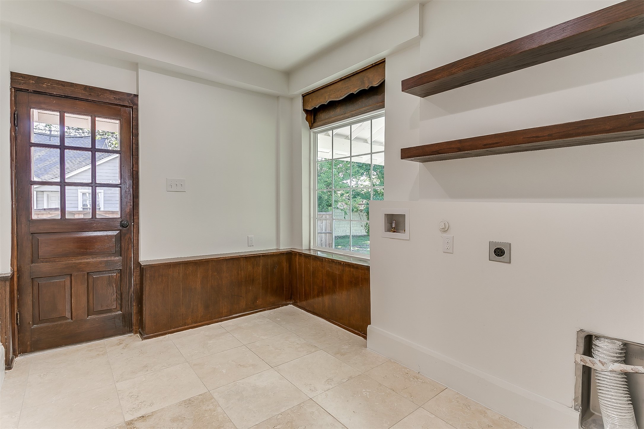 415 Featherston Street Cleburne TX 76033