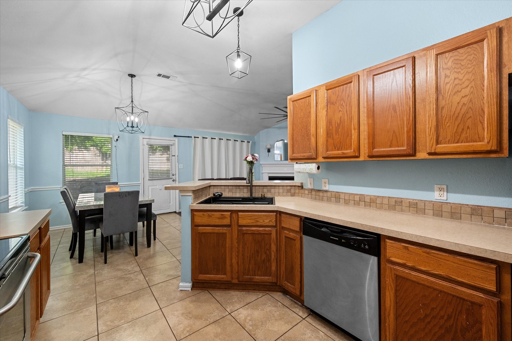 713 Green Acres Lane Midlothian TX 76065