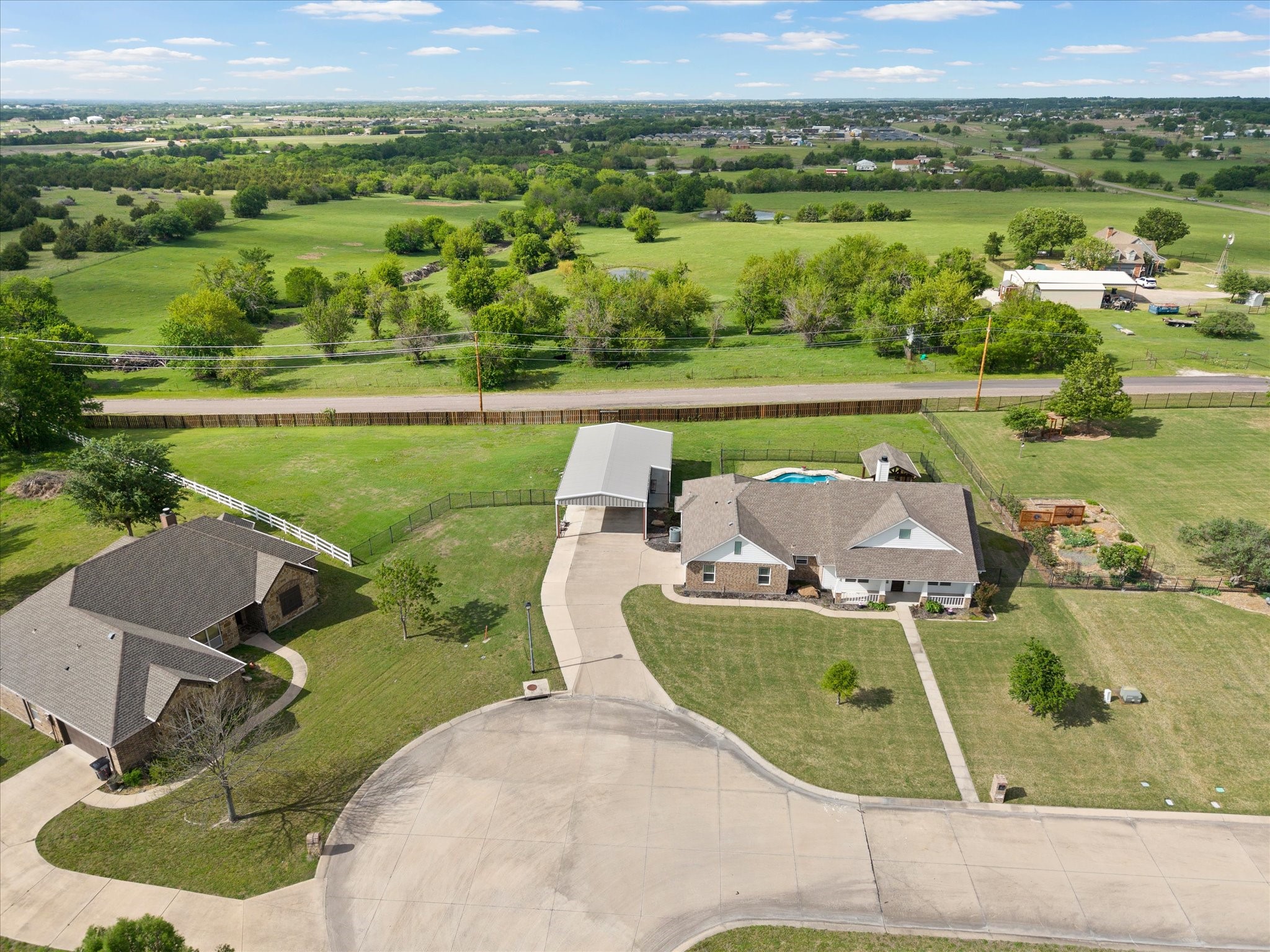 528 Hubbard Circle Nevada TX 75173
