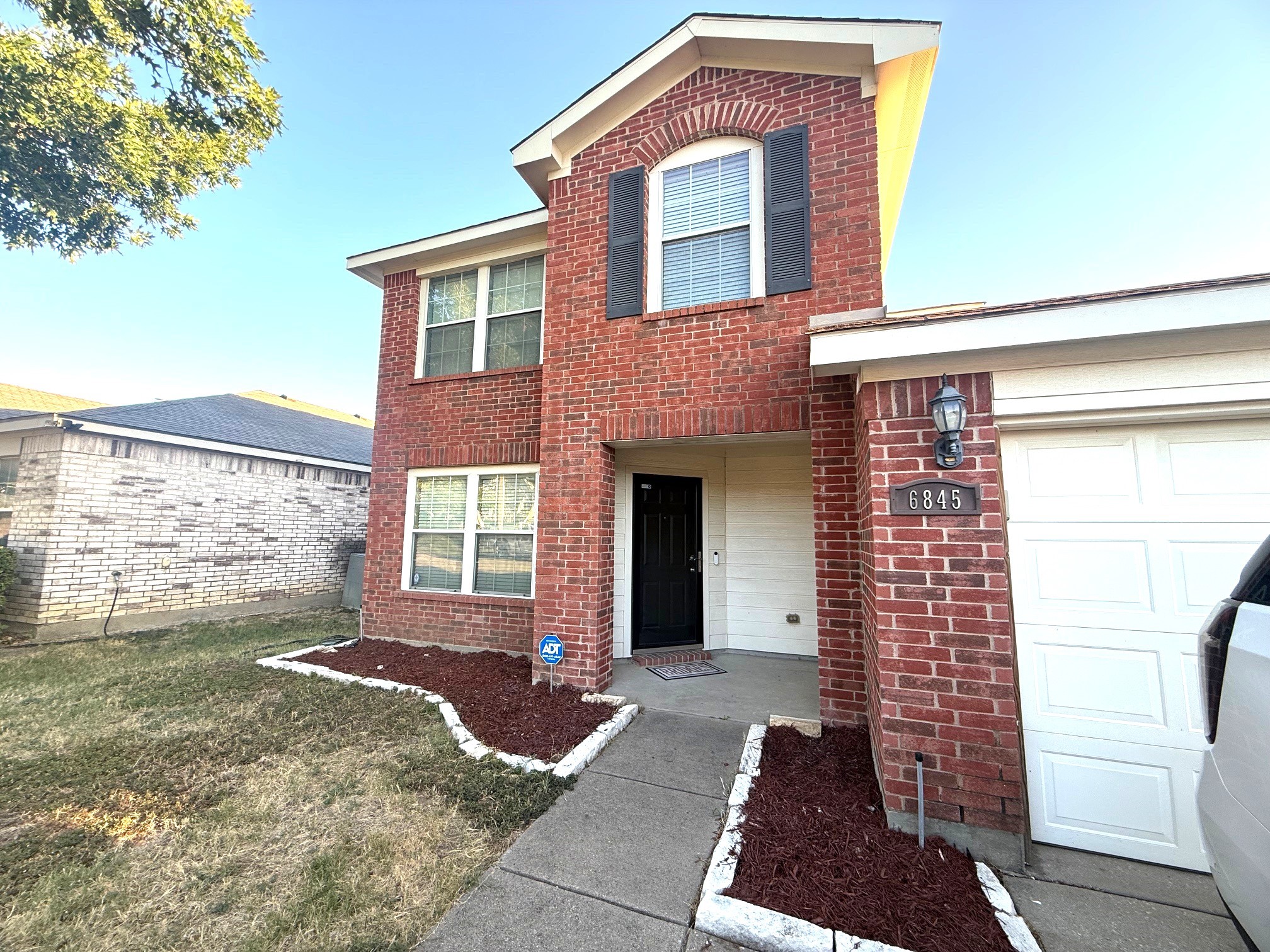 6845 Clarkridge Drive Dallas TX 75236
