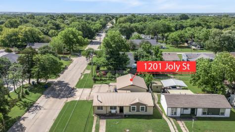 1201 Joly Street Ennis TX 75119