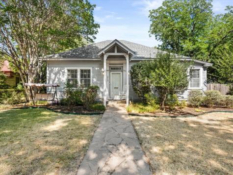 213 Forrest Avenue Cleburne TX 76033