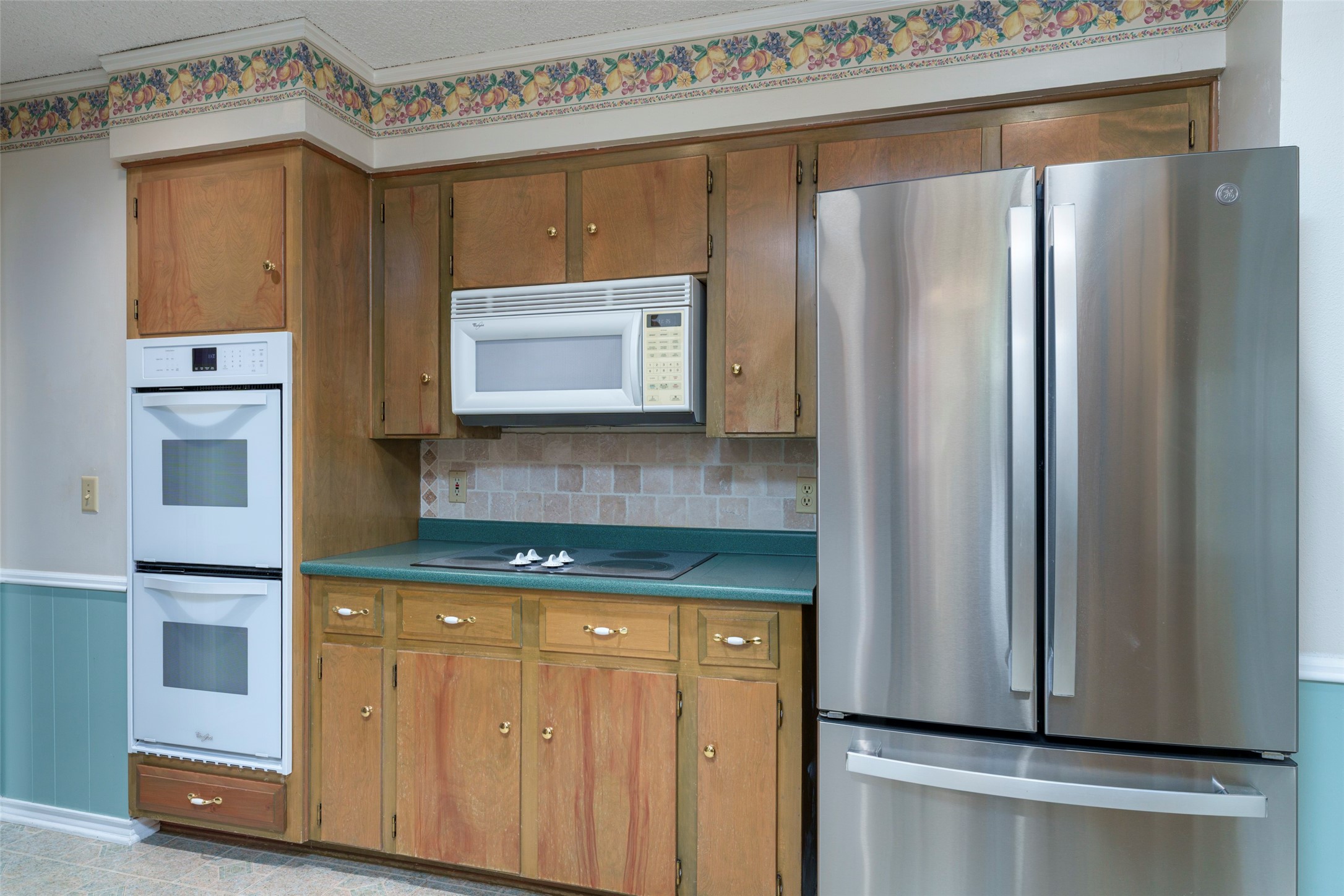 1008 Rocky Canyon Road Arlington TX 76012