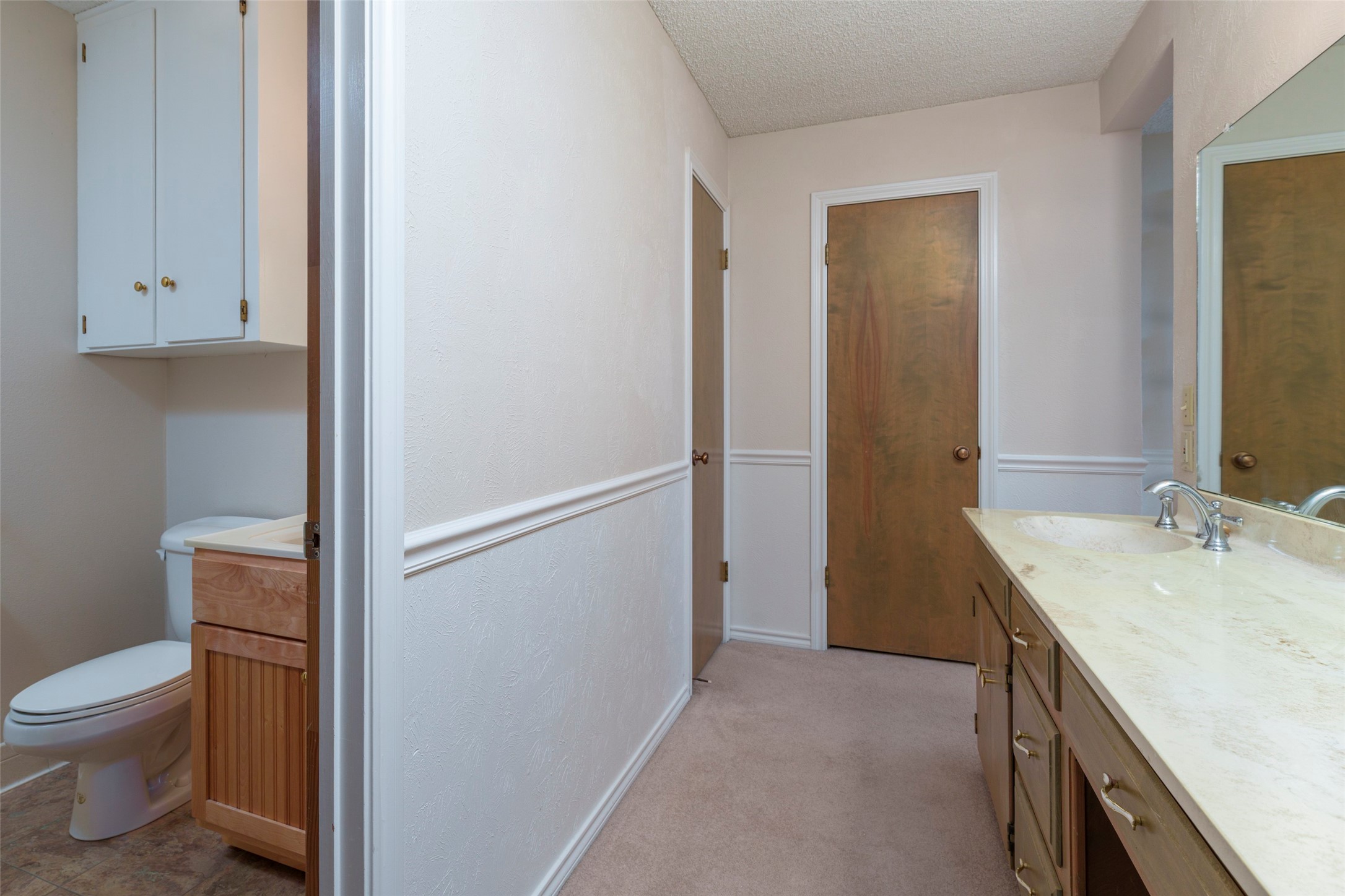 1008 Rocky Canyon Road Arlington TX 76012