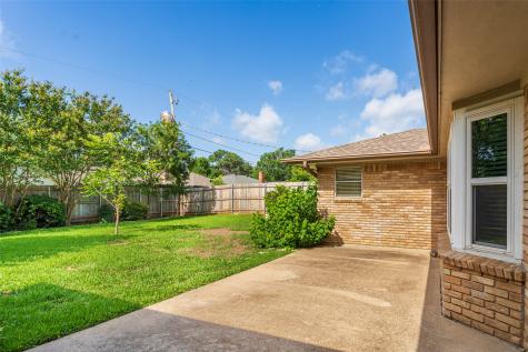 1008 Rocky Canyon Road Arlington TX 76012