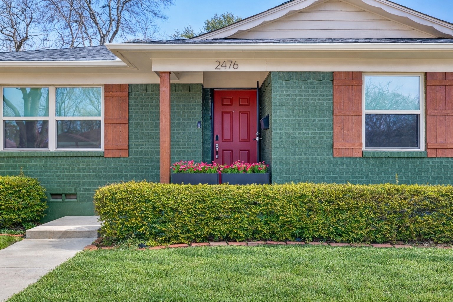 2476 Pinebluff Drive Dallas TX 75228