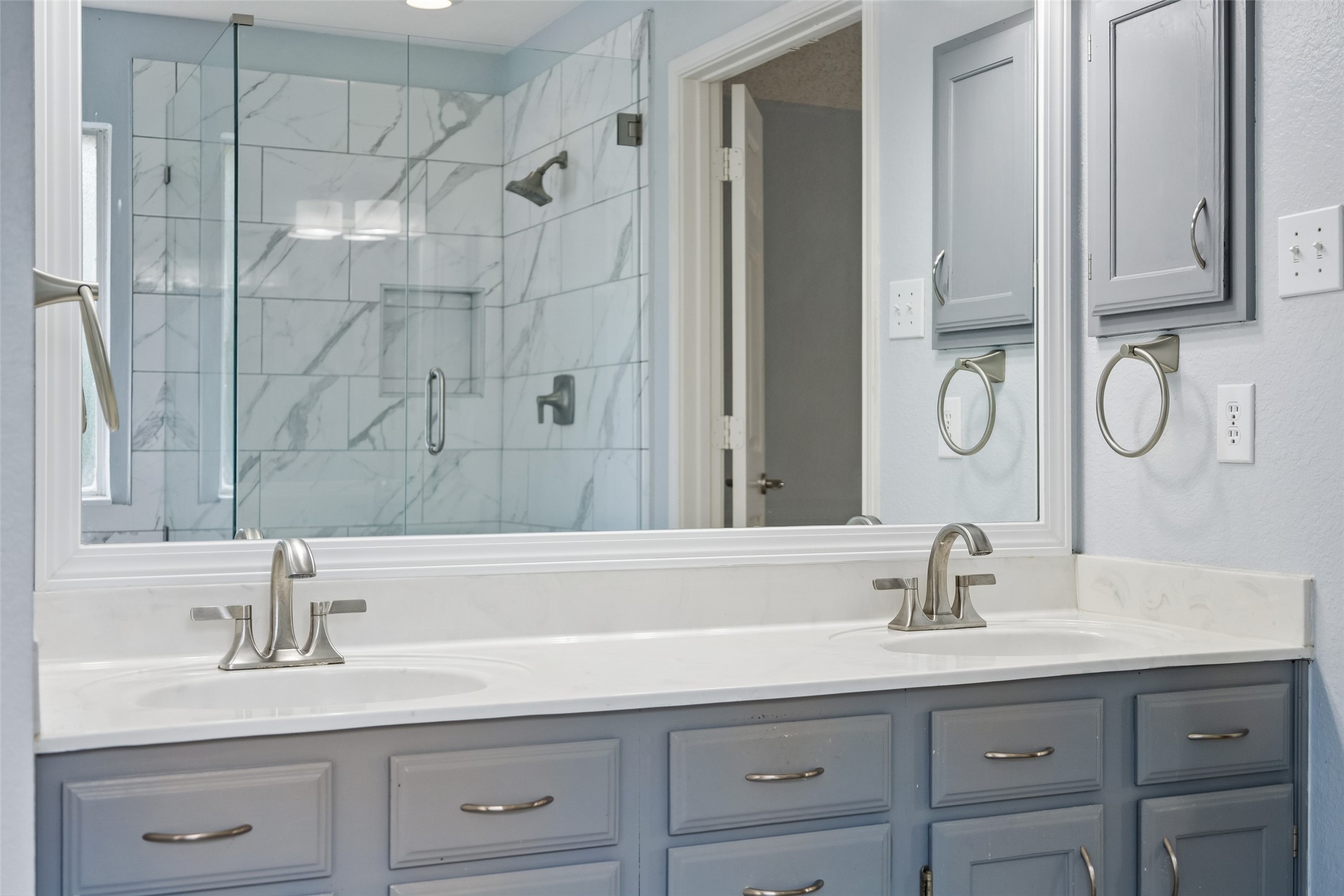 1902 Cheshire Drive Grapevine TX 76051
