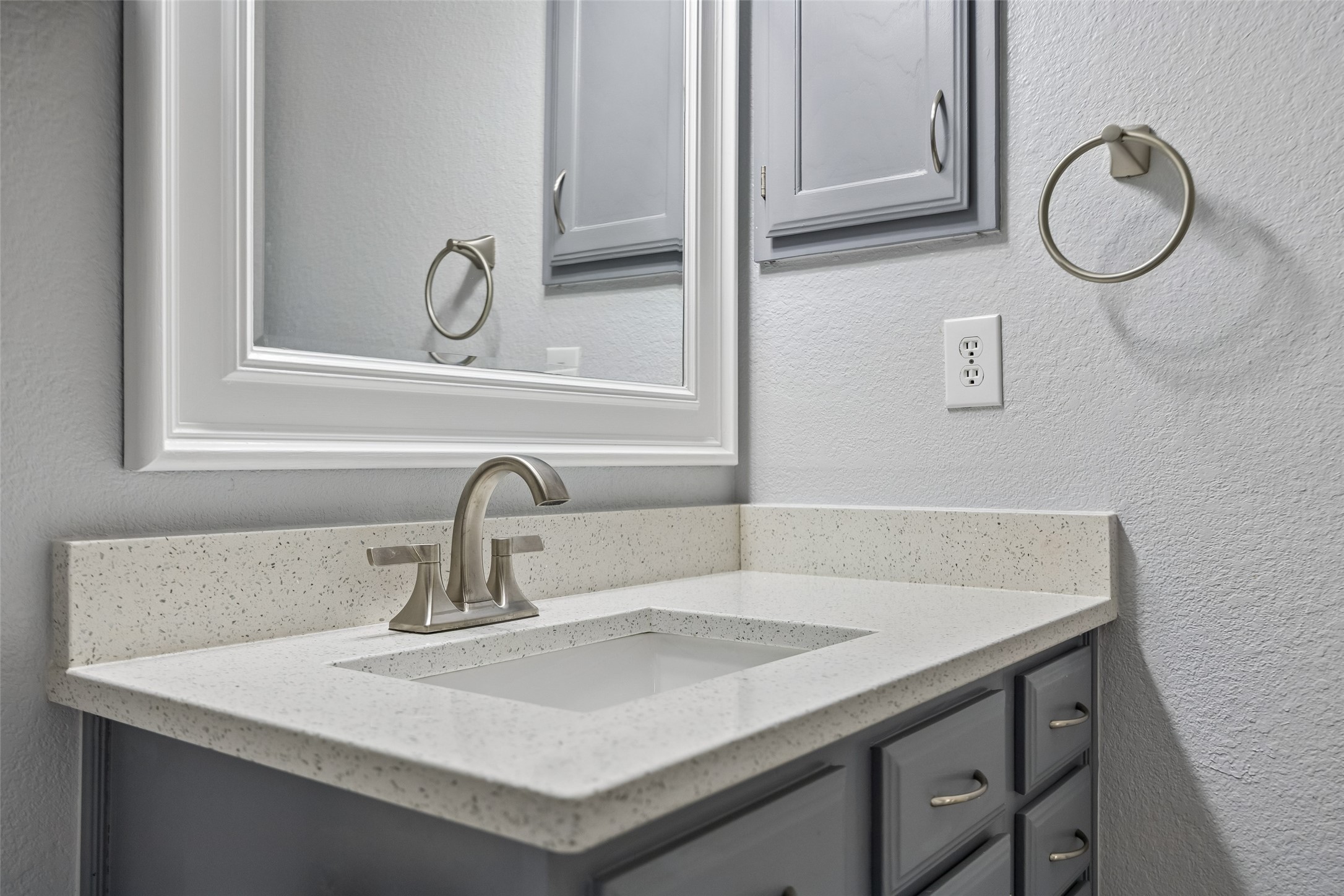 1902 Cheshire Drive Grapevine TX 76051