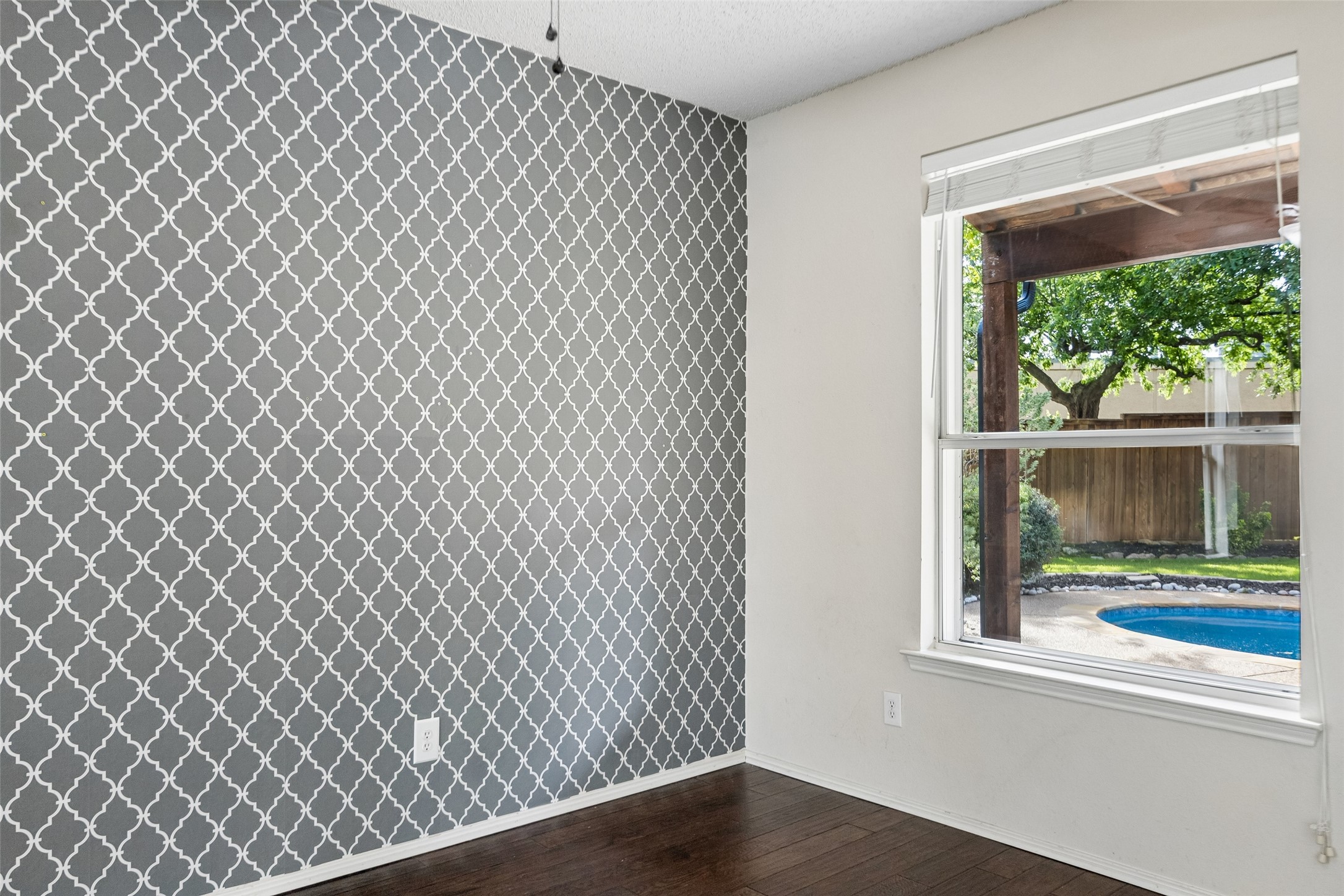 1902 Cheshire Drive Grapevine TX 76051