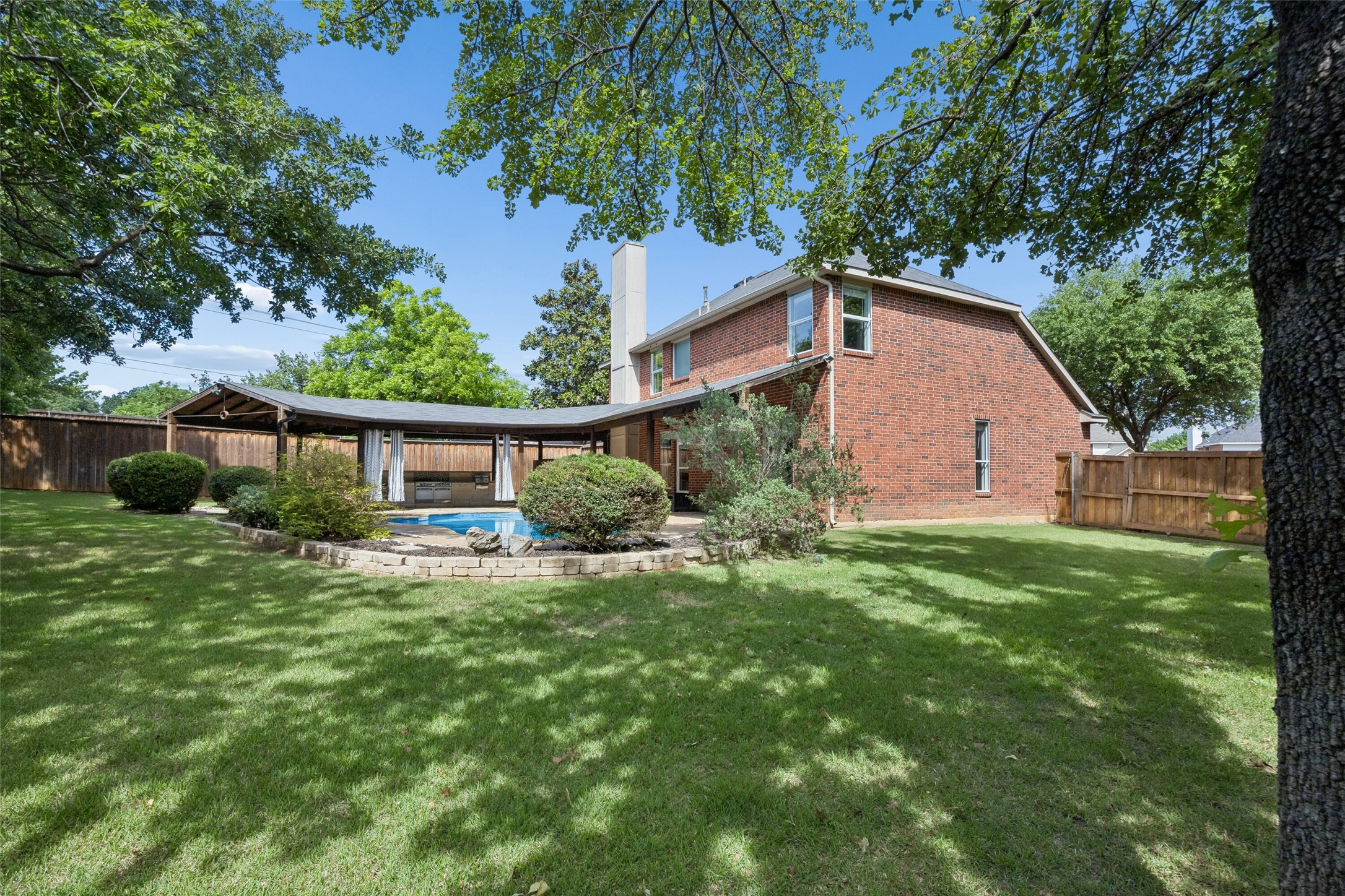 1902 Cheshire Drive Grapevine TX 76051