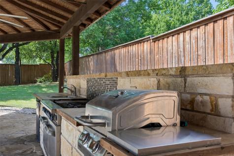 1902 Cheshire Drive Grapevine TX 76051