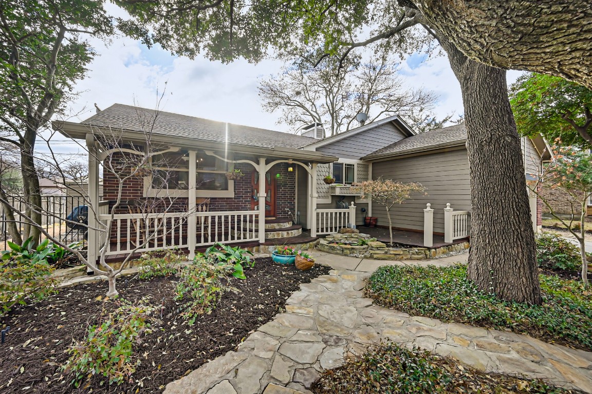 6107 Farmingdale Drive Arlington TX 76001