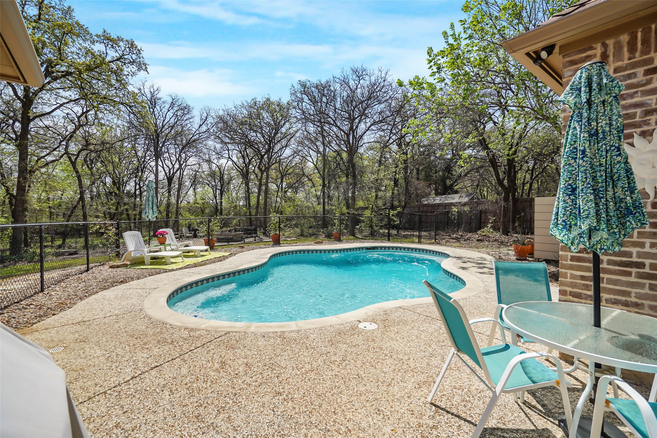 7332 Hinton Mansfield TX 76063