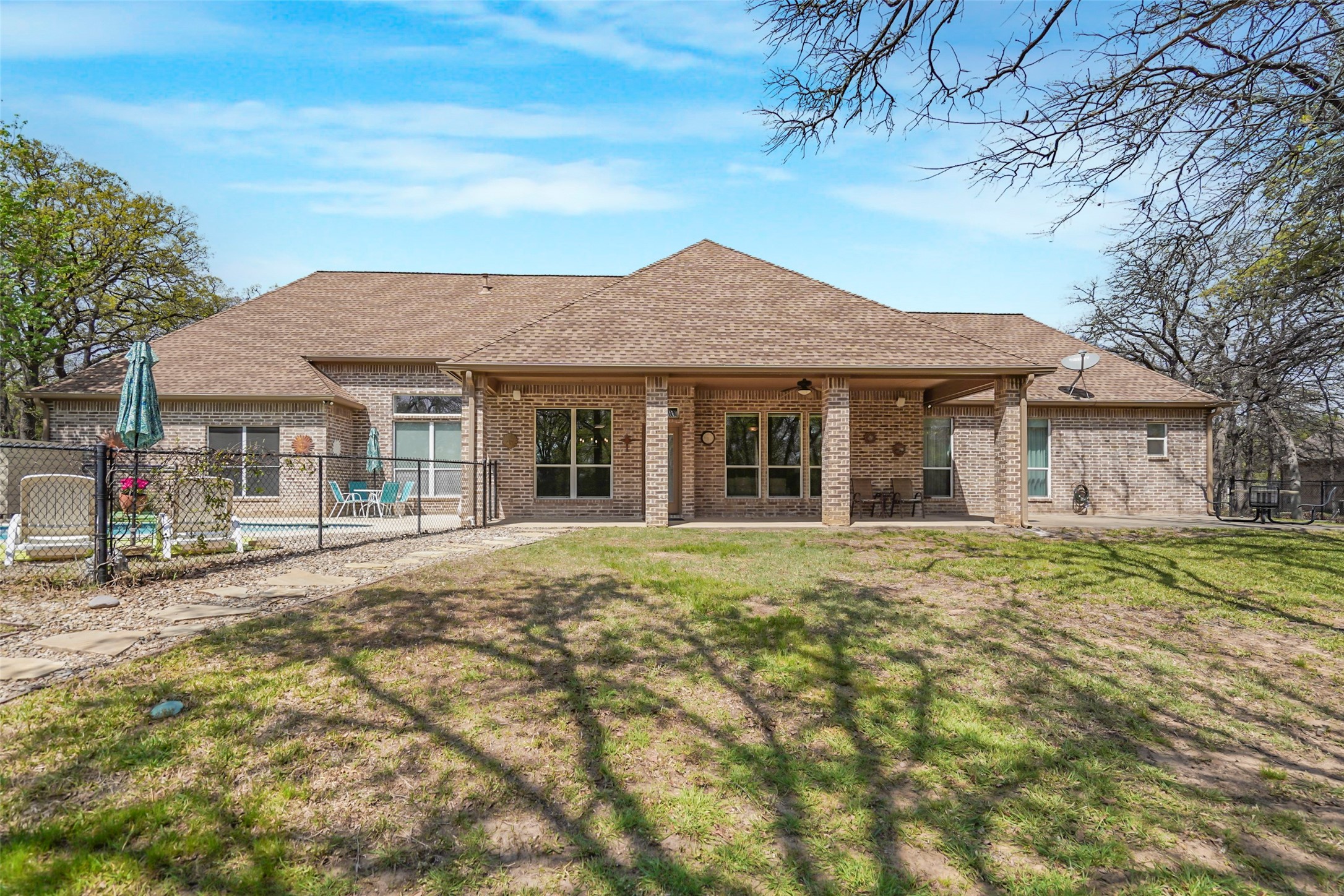 7332 Hinton Mansfield TX 76063