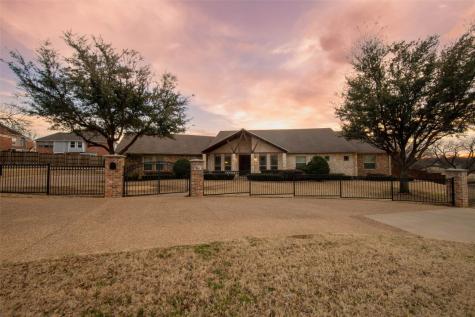 895 Bardin Road Grand Prairie TX 75052