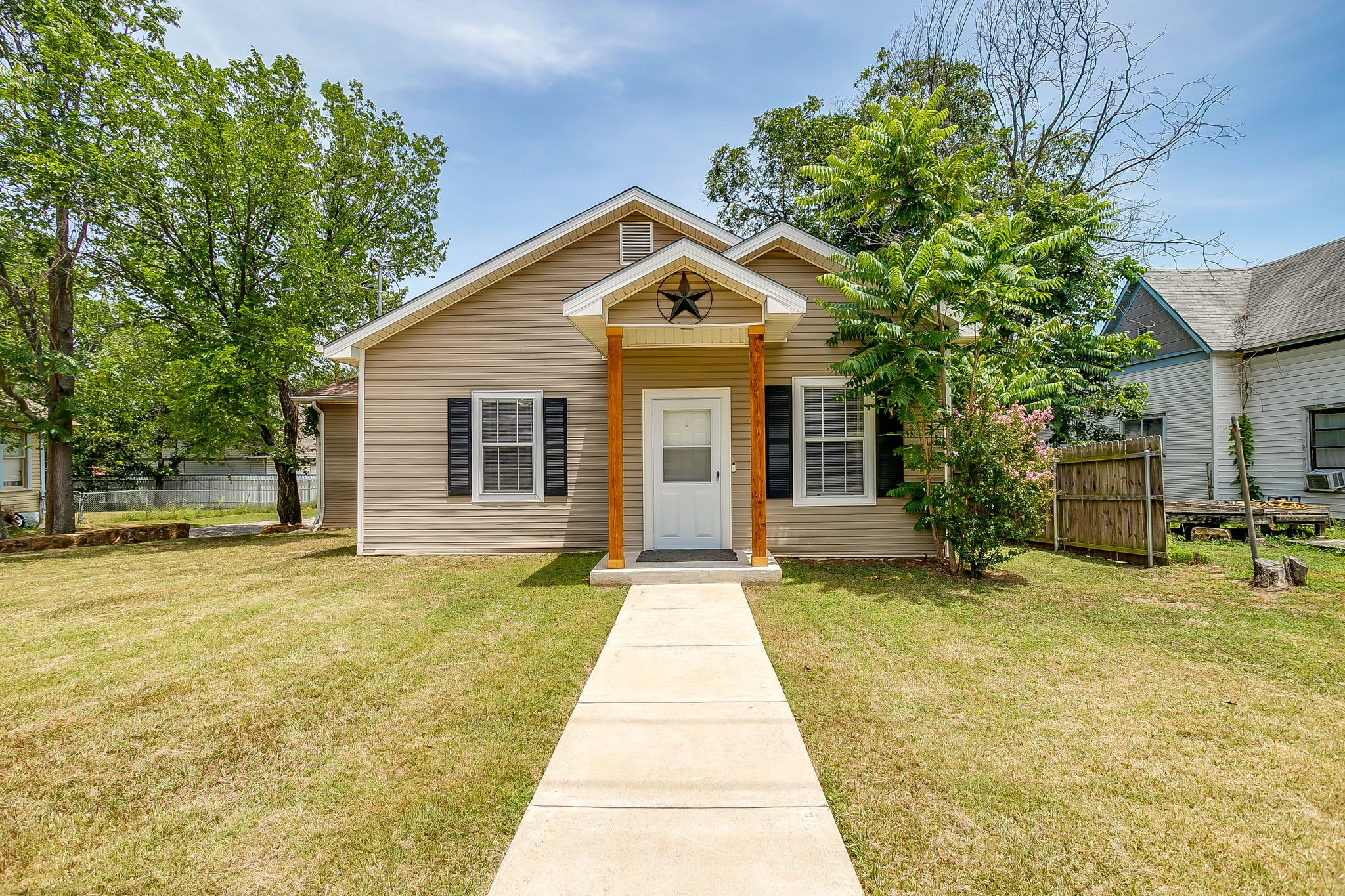 703 SW 5th Avenue Mineral Wells TX 76067