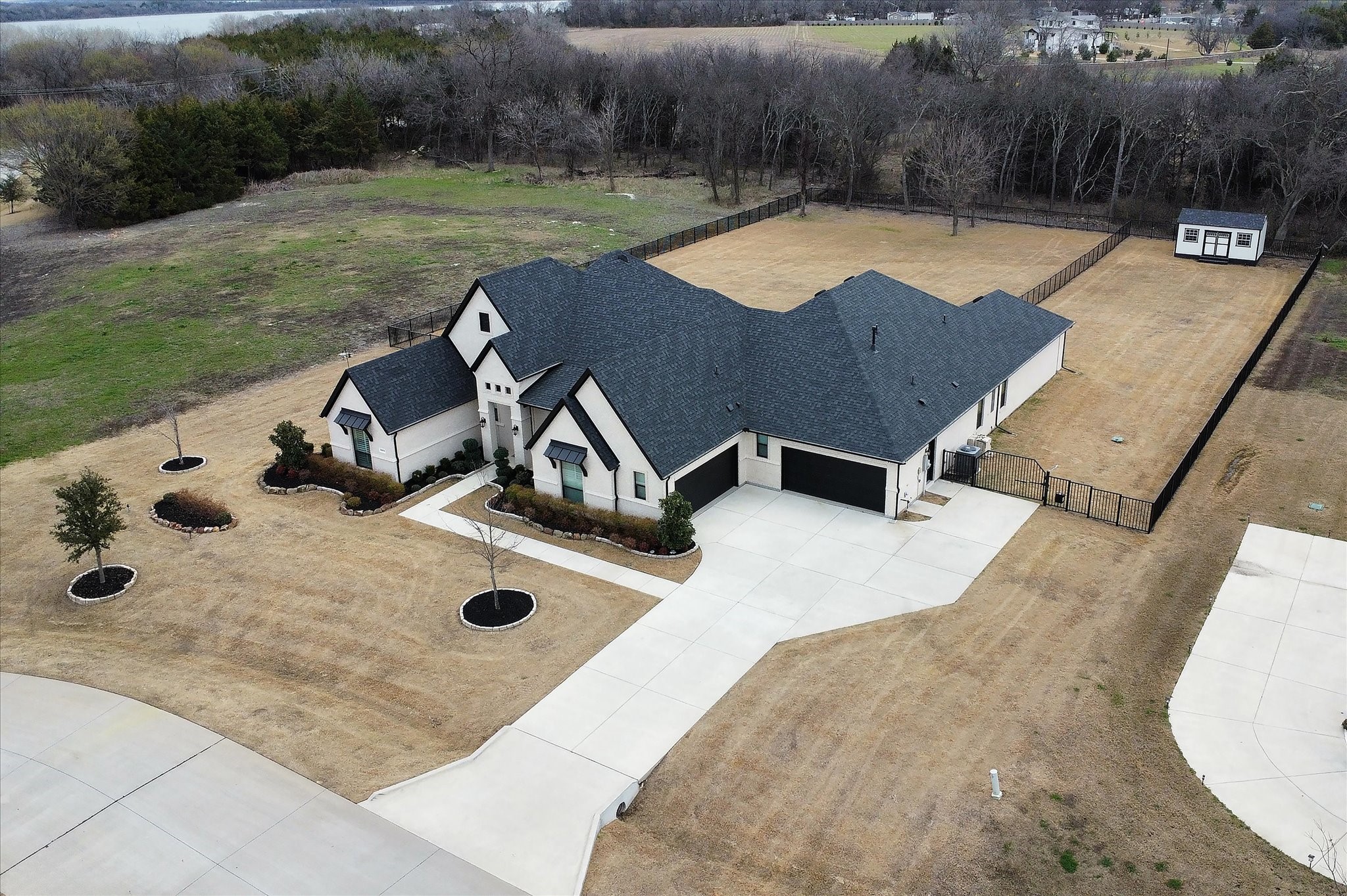 2174 Narrow Road Lucas TX 75002
