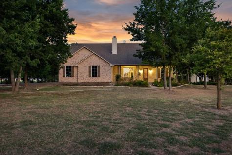 1785 Waldo Road Oglesby TX 76561