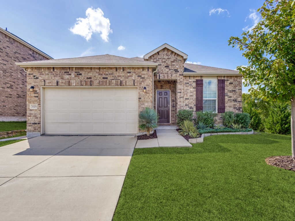 3325 Biggs Avenue Aubrey TX 76227
