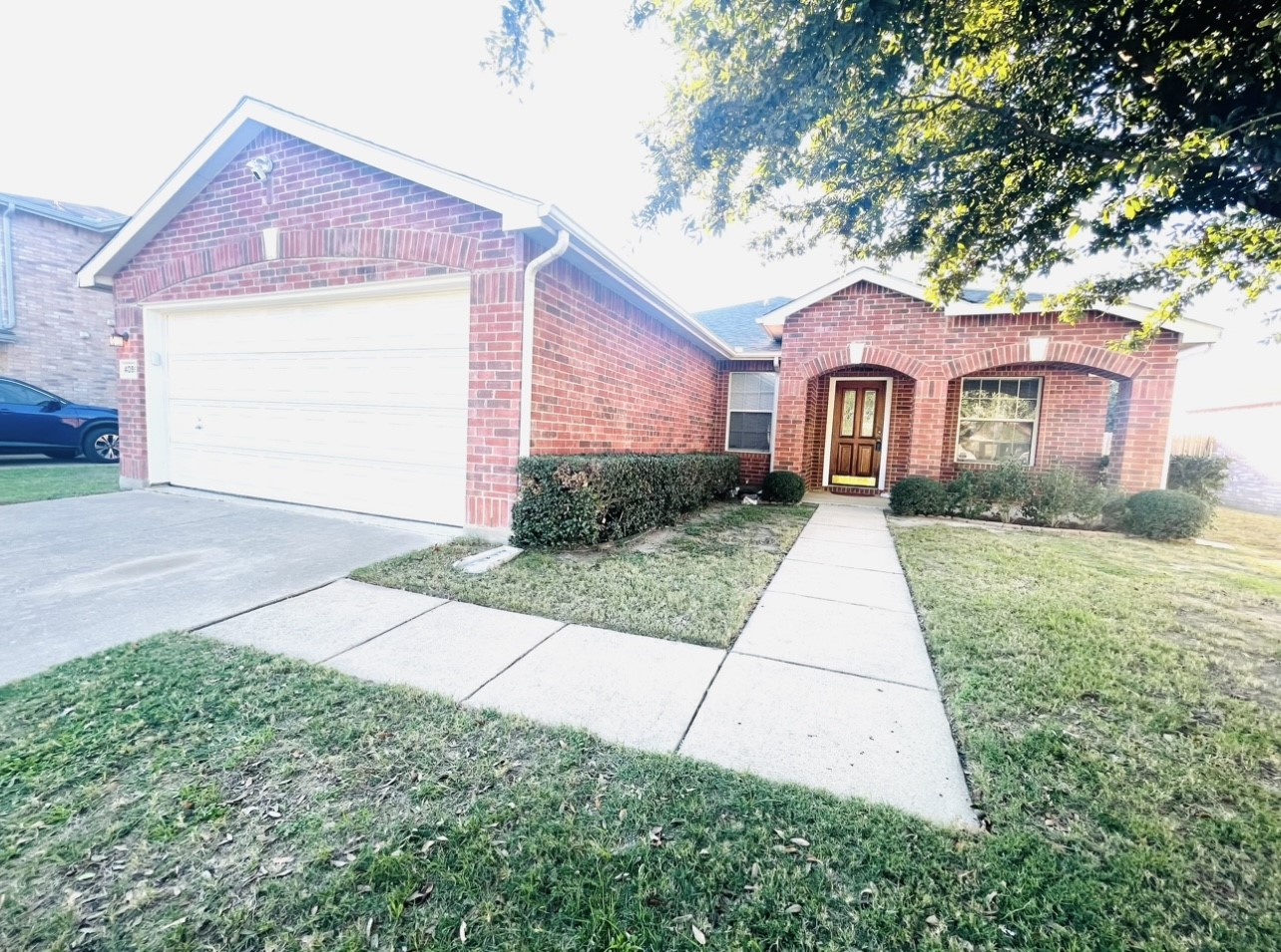 4059 Gray Oak Place Dallas TX 75212