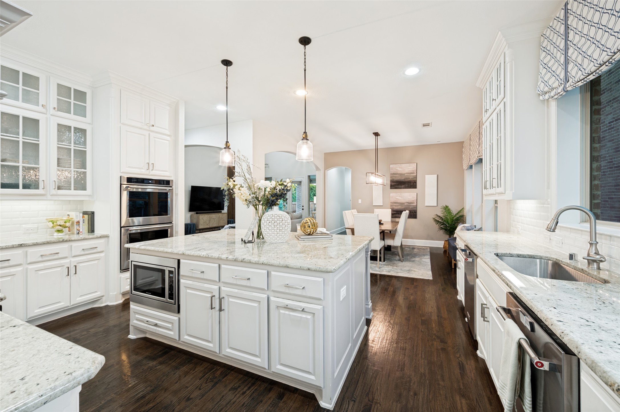 2812 Damsel Madison Lane Lewisville TX 75056