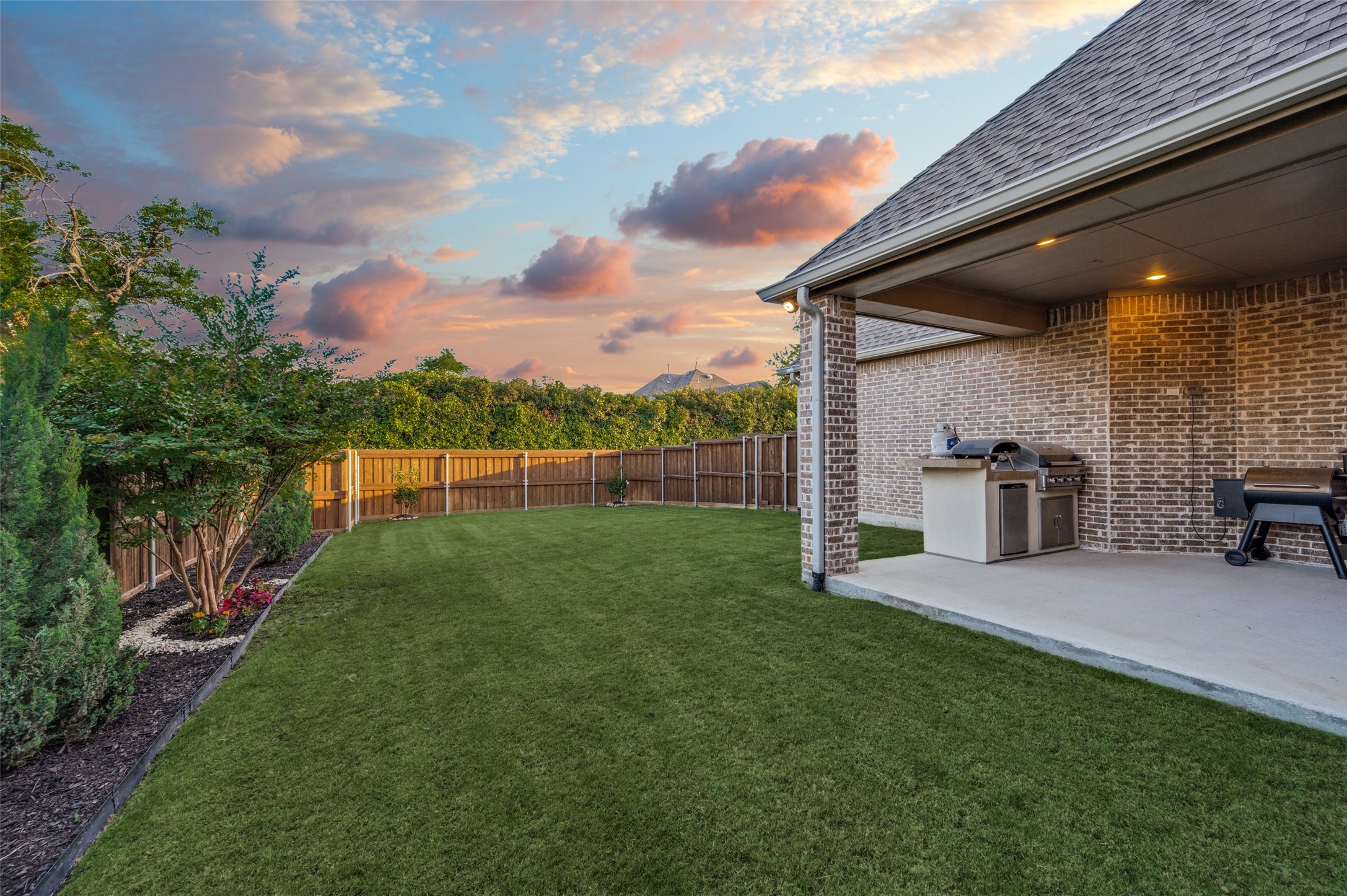 2812 Damsel Madison Lane Lewisville TX 75056