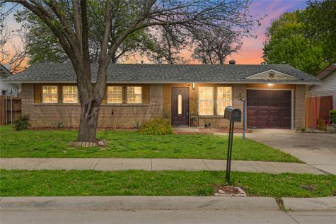 1605 E Lovers Lane Arlington TX 76010