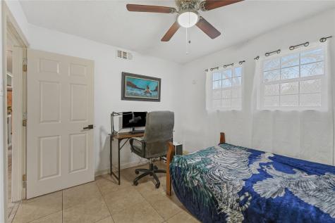 1605 E Lovers Lane Arlington TX 76010