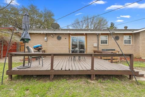 1605 E Lovers Lane Arlington TX 76010