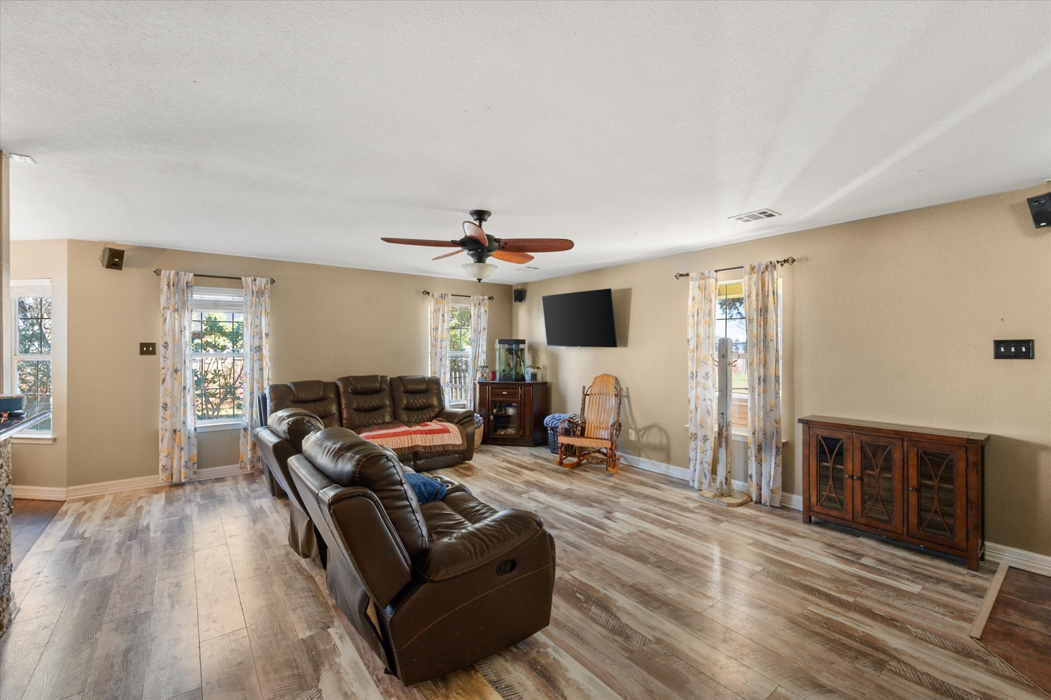 7811 E Fm 917 Alvarado TX 76009