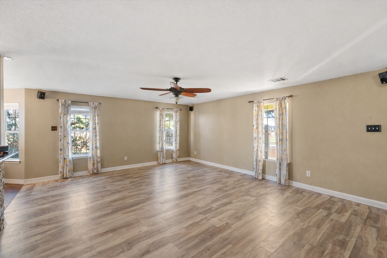 7811 E Fm 917 Alvarado TX 76009