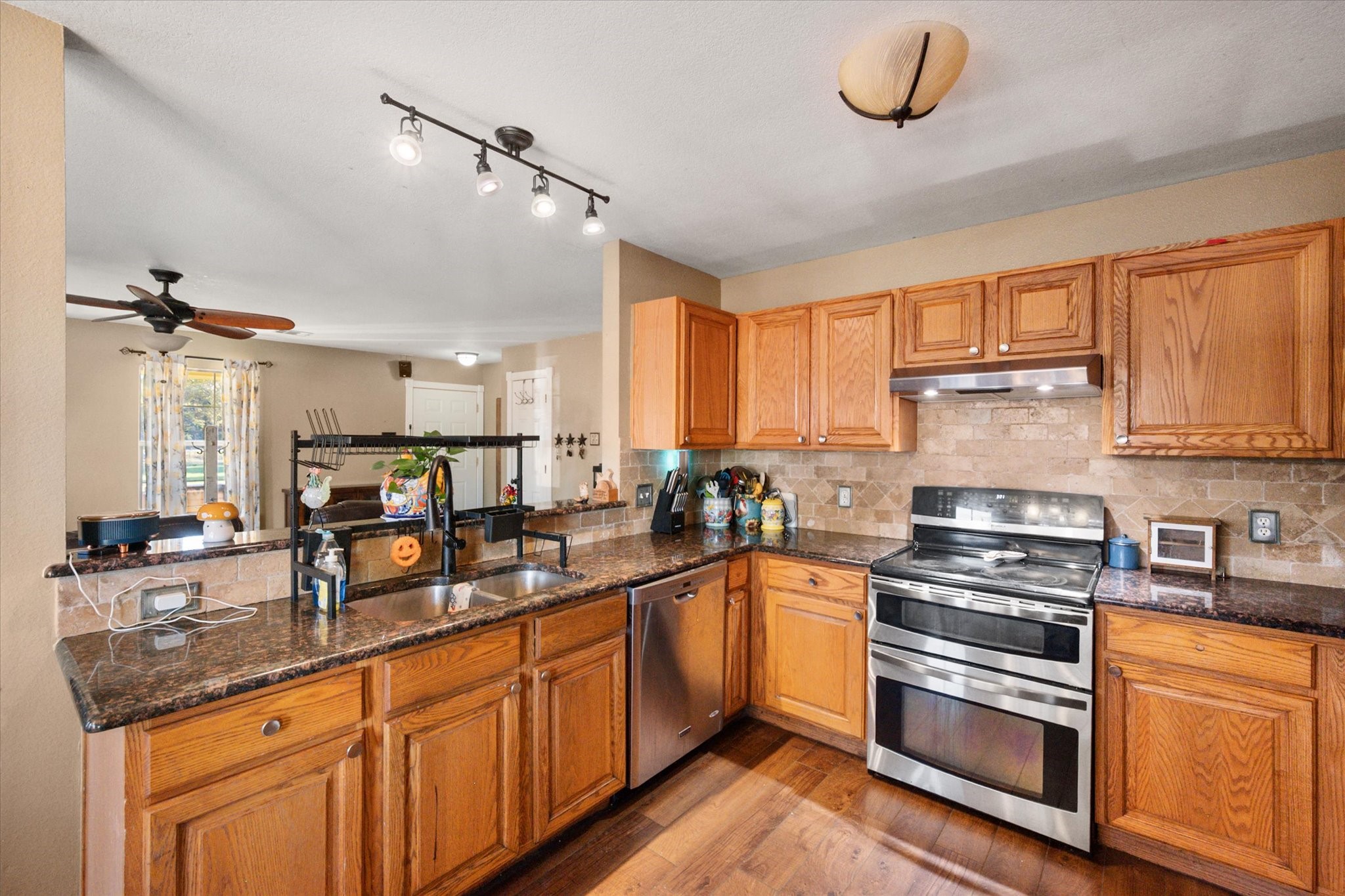 7811 E Fm 917 Alvarado TX 76009