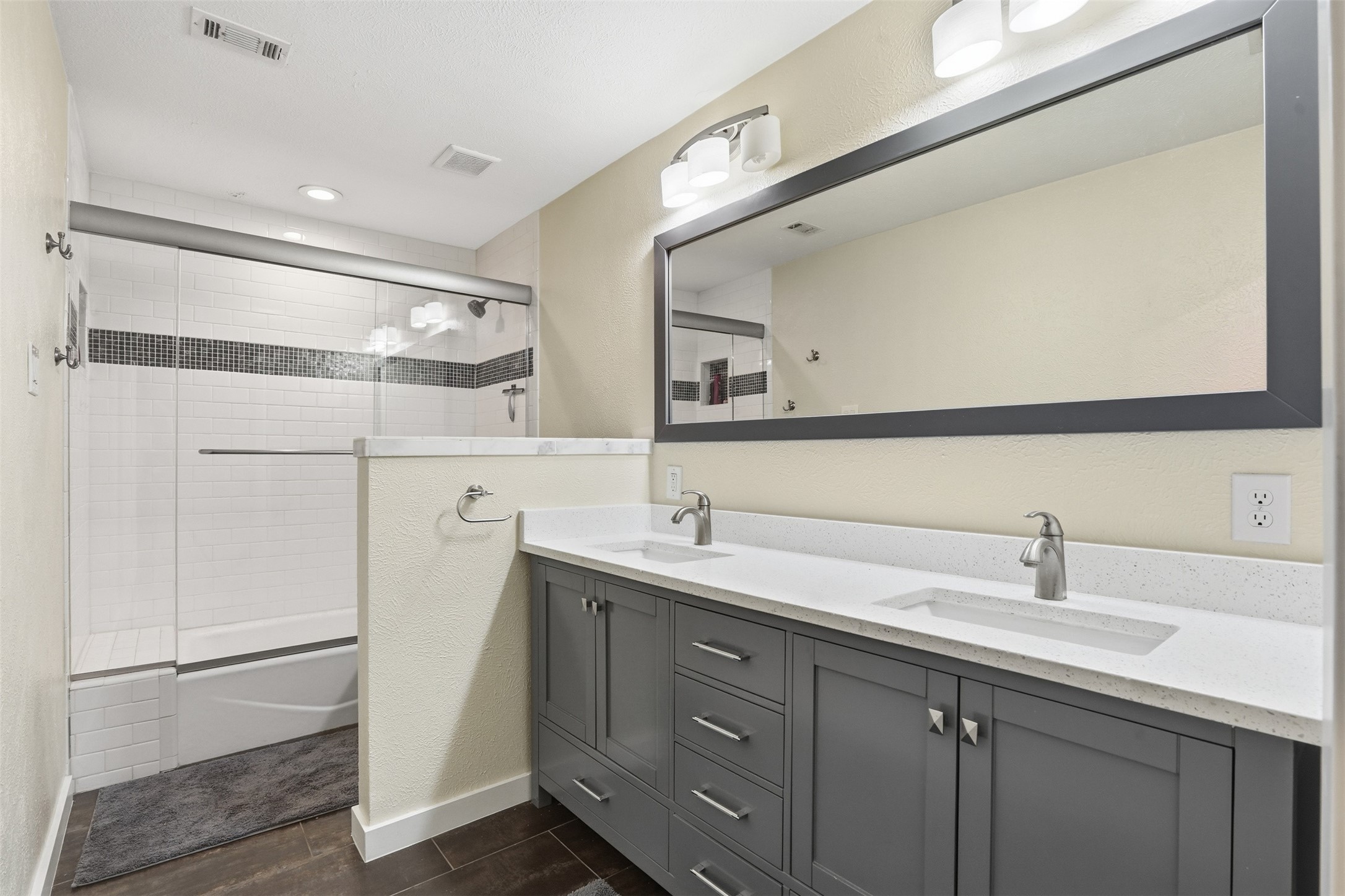 11411 Park Central Place Dallas TX 75230