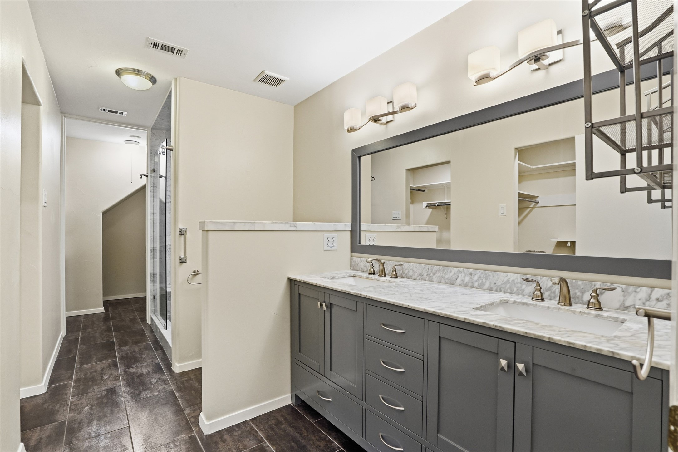 11411 Park Central Place Dallas TX 75230