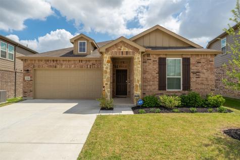 1316 Pepperhill Lane Fort Worth TX 76131