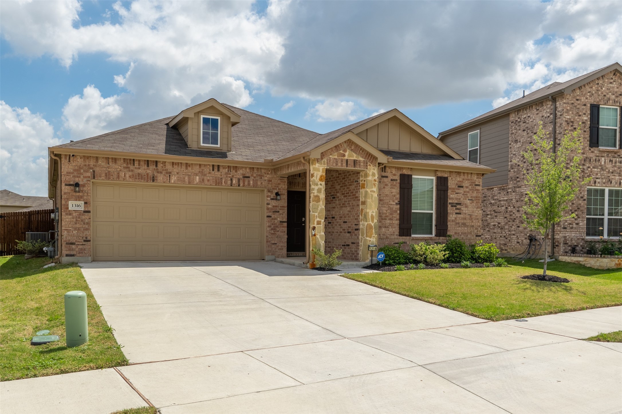 1316 Pepperhill Lane Fort Worth TX 76131