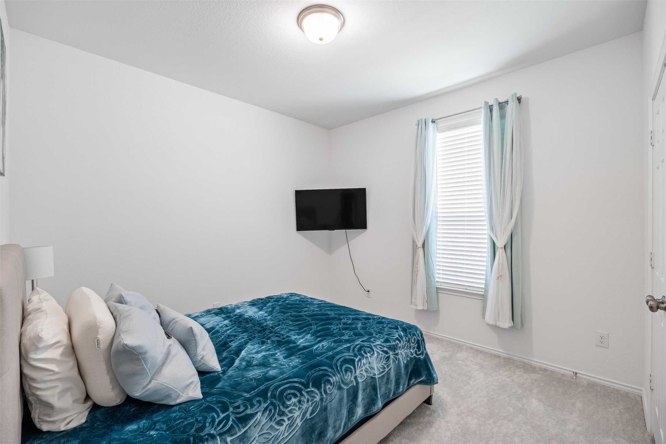 1316 Pepperhill Lane Fort Worth TX 76131