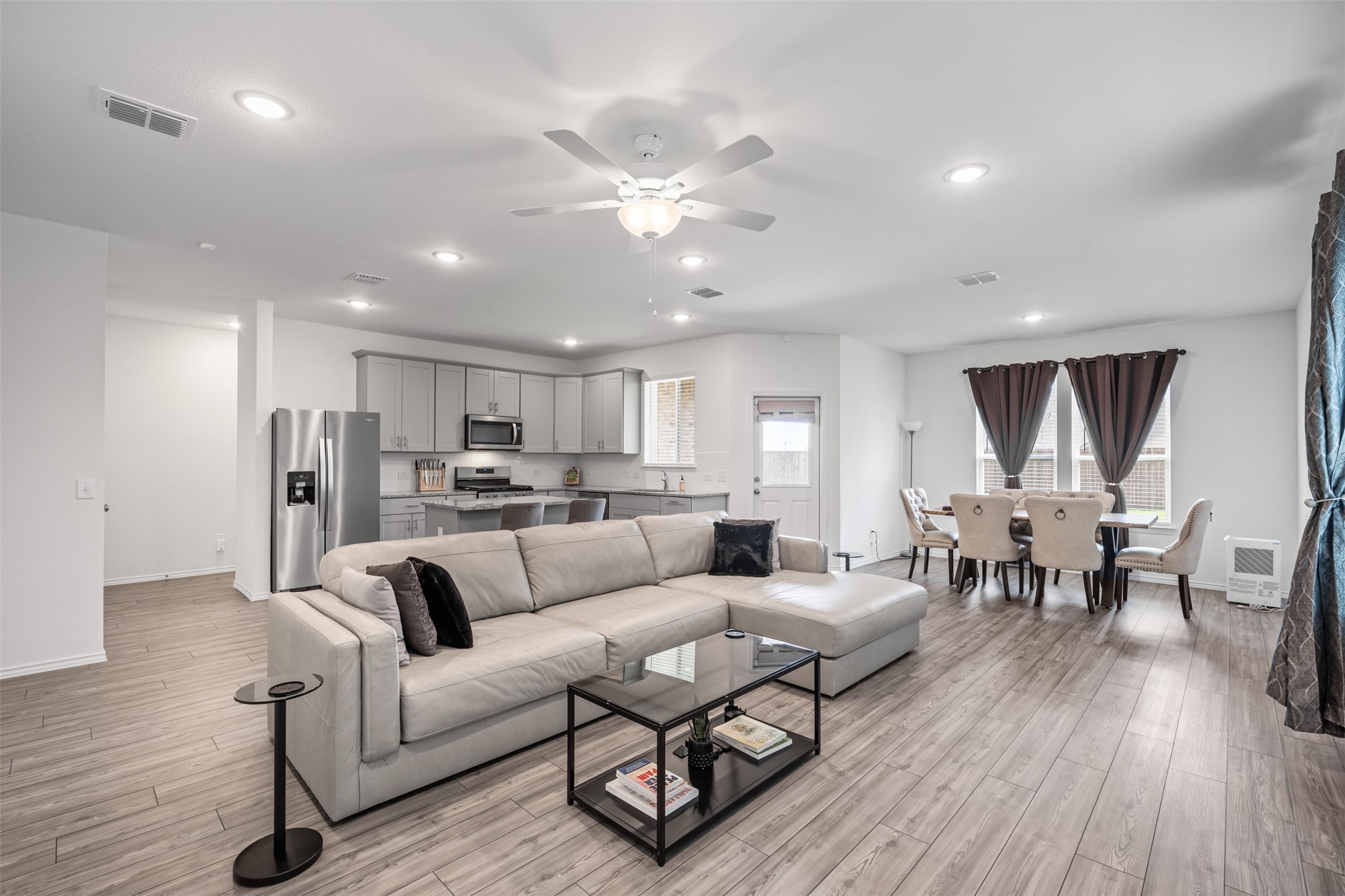 1316 Pepperhill Lane Fort Worth TX 76131