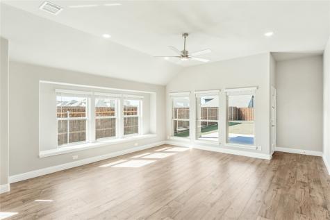 153 Claywood Drive Glenn Heights TX 75154
