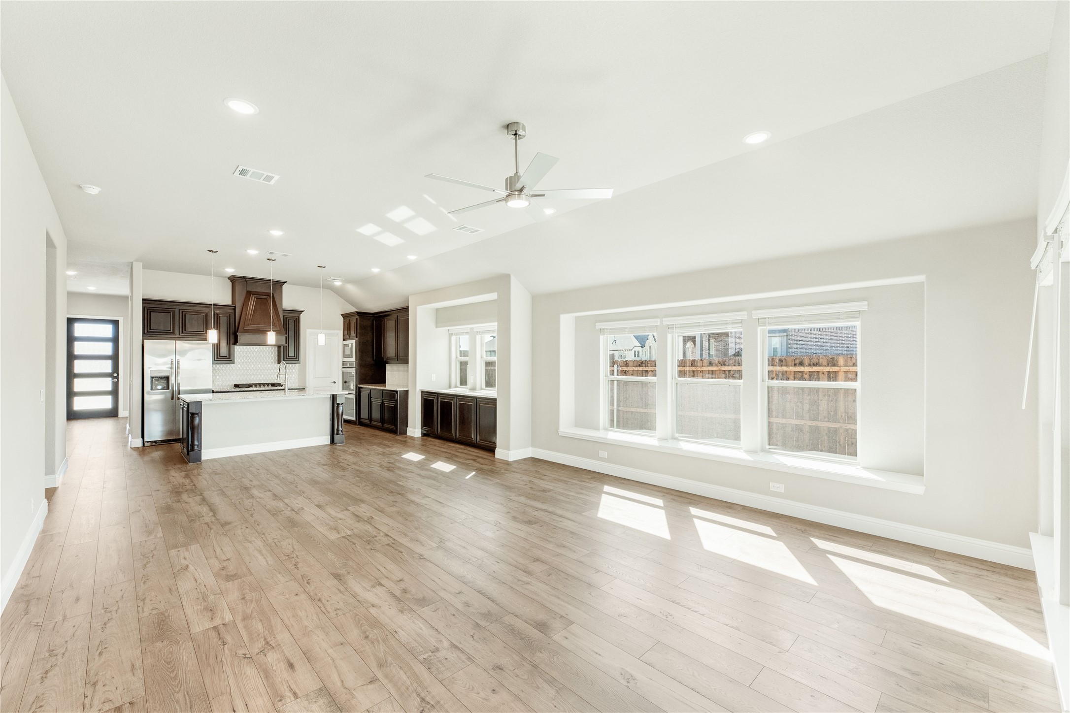 153 Claywood Drive Glenn Heights TX 75154