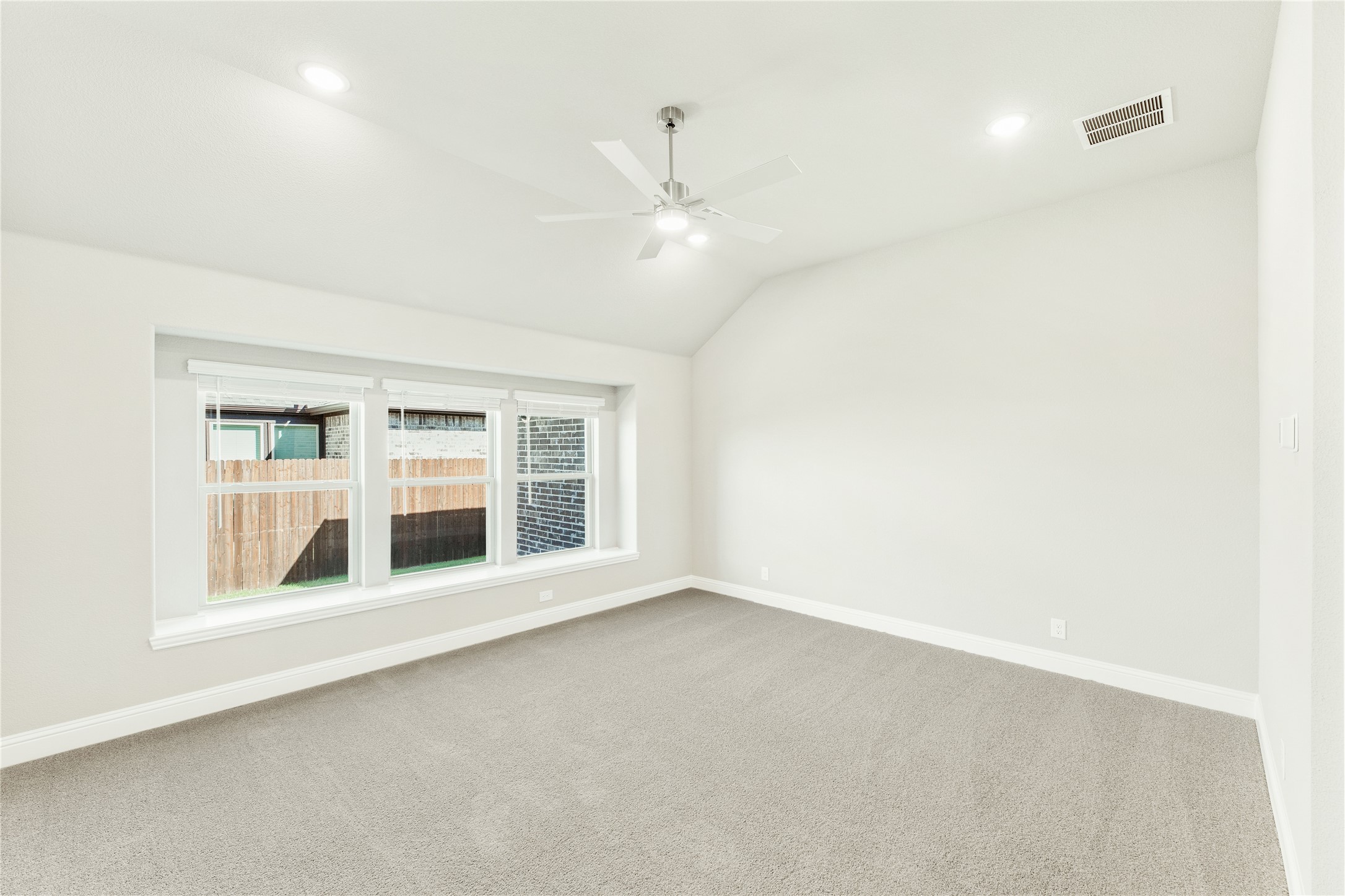 153 Claywood Drive Glenn Heights TX 75154